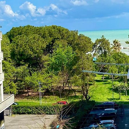 Apartment Монтесильвано Экстерьер фото
