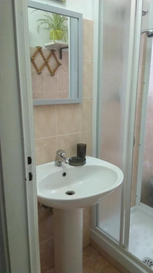 Apartment Монтесильвано Экстерьер фото