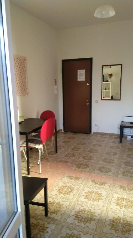 Apartment Монтесильвано Экстерьер фото